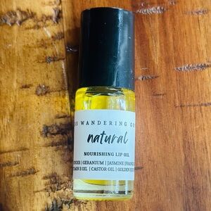 All Natural Vegan Nourishing Lip Organic Oil NWT 💋